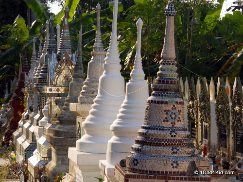 voting contest, ko samui, thailand, temple, graves