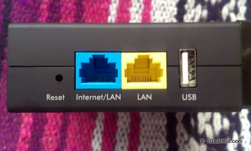 Wireless travel router